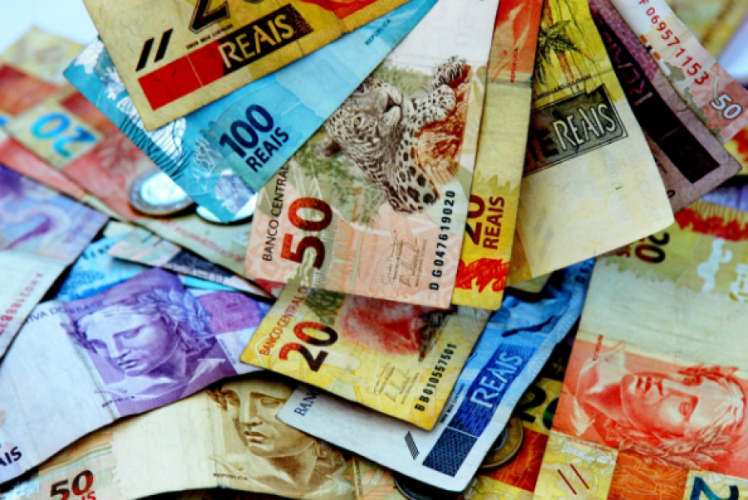 Mercado financeiro projeta queda na inflação e otimismo na economia brasileira